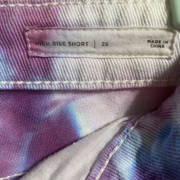 PACSUN tie die   High rise shorts with distressed bottoms, criss cross tie on si - Picture 7 of 7